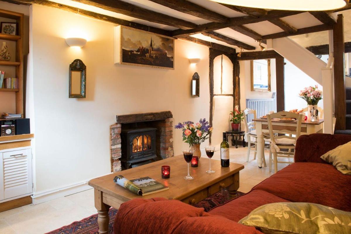 Meddlars A Historic Cottage On The Countryside Edge Of A Vibrant Market Town Hadleigh  ภายนอก รูปภาพ