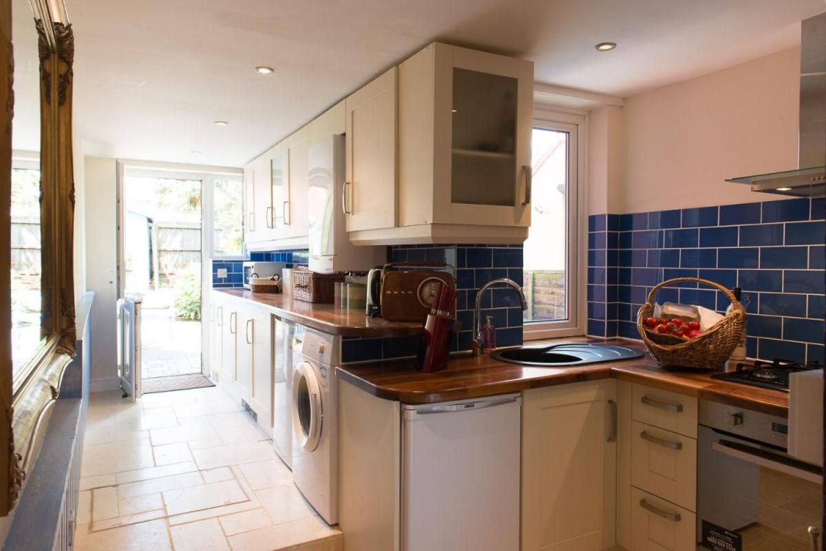 Meddlars A Historic Cottage On The Countryside Edge Of A Vibrant Market Town Hadleigh  ภายนอก รูปภาพ